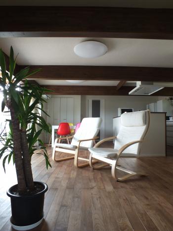 無垢の床材・・・リビングとマッチング　ＮＯ、２