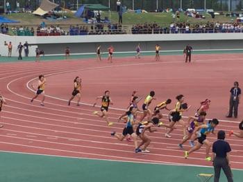 休日は陸上応援・・・娘