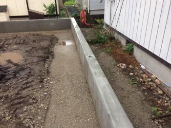 やっぱり花壇が欲しくなります。