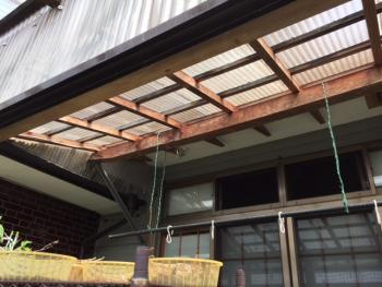 木製テラスからアルミテラス囲いに工事予定！