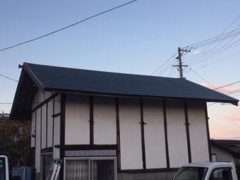 倉庫屋根の葺き替え！