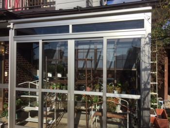 テラス囲いと風除室が完成！