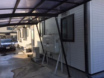 まだまだ続く冬！・・・カーポート補助柱