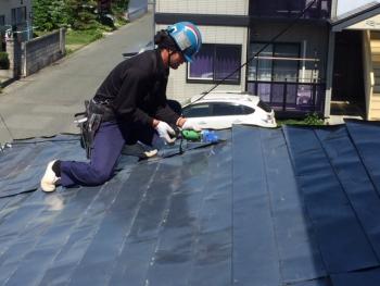雨漏りの原因から・・・屋根葺き替え工事