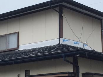 屋根葺き替え工事・・・外装部分剥がし