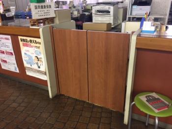 外装の塗り替えだけではありません。　建具工事