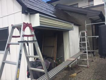 外装事業部　シャッター工事で変身