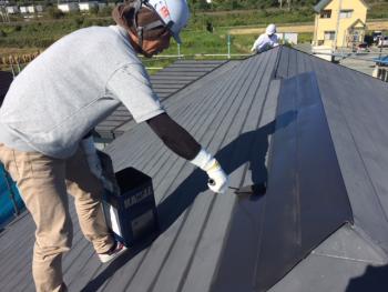 外装事業部　屋根塗装です。