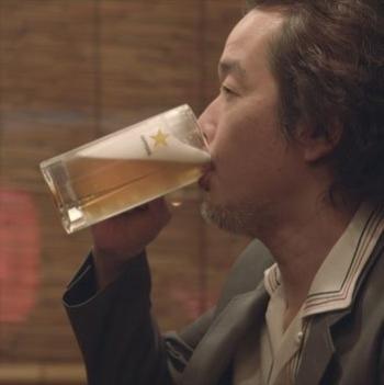 人は汚れれば汚れるほど、涙もろくなる